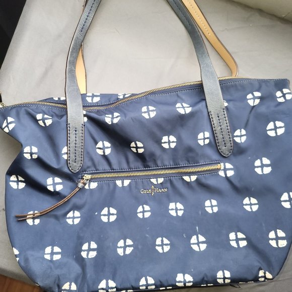 Cole Haan Blue an White Tote Bag. - Picture 1 of 2